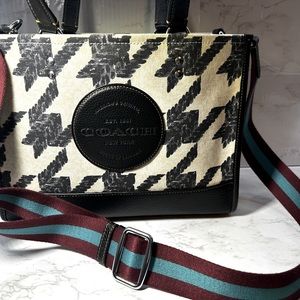Coach Dempsey Carryall in Houndstooth